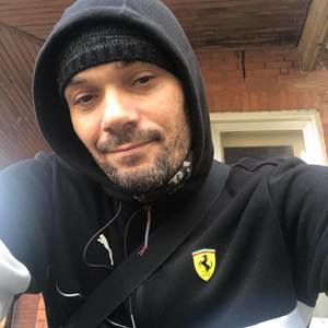 Meet your Posher, Todd